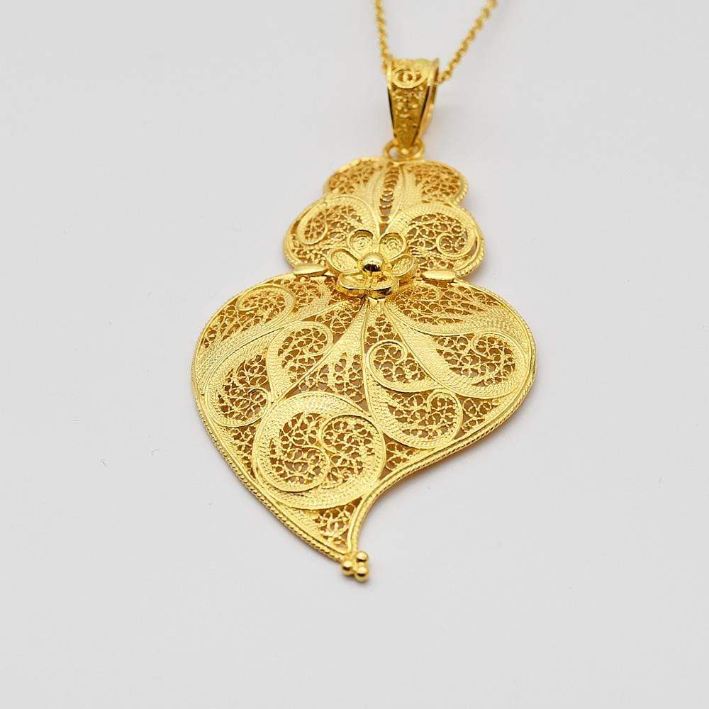 Coração de Viana I Gold-plated Filigree Pendant - 2.4''