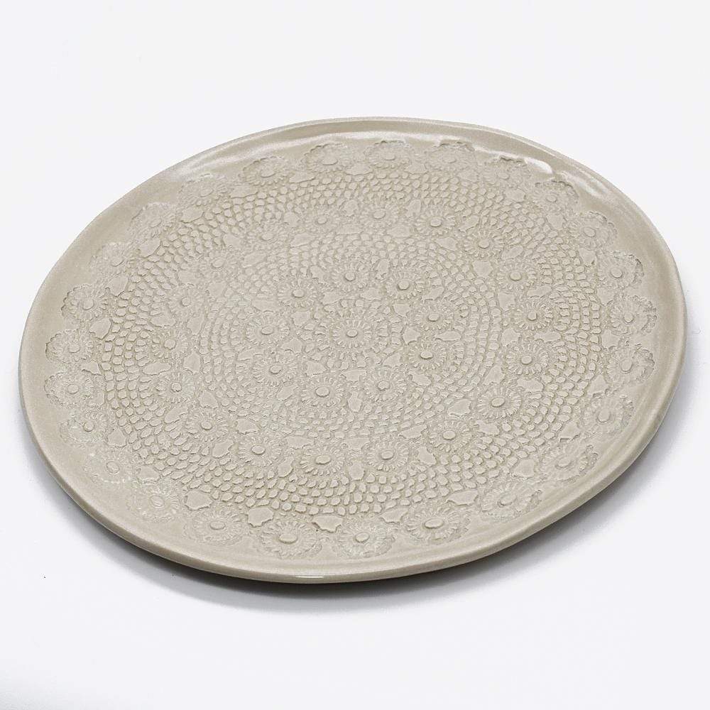 Flores I Beige plate - 10.6''