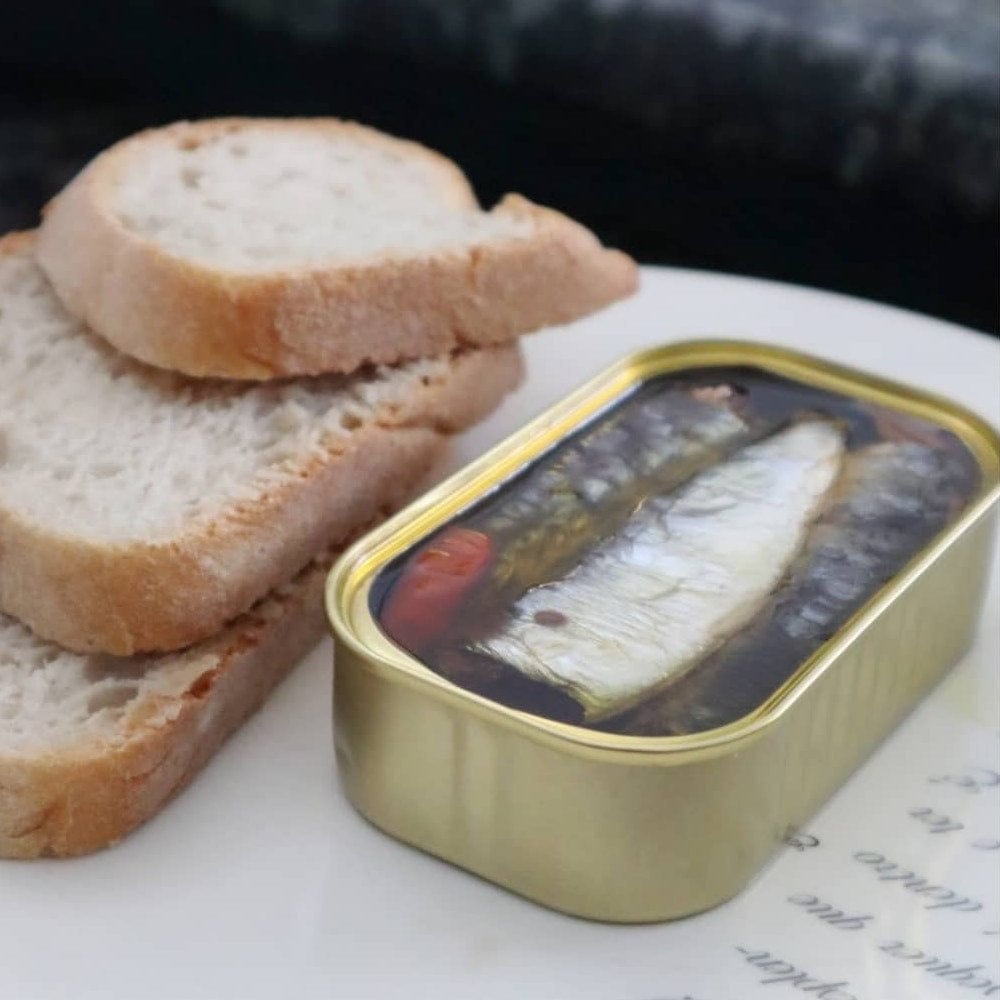 Papa Anzóis I Canned Sardines with virgin olive oil and Malagueta chili pepper