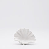 Scallop-shaped Ceramic Cup - White