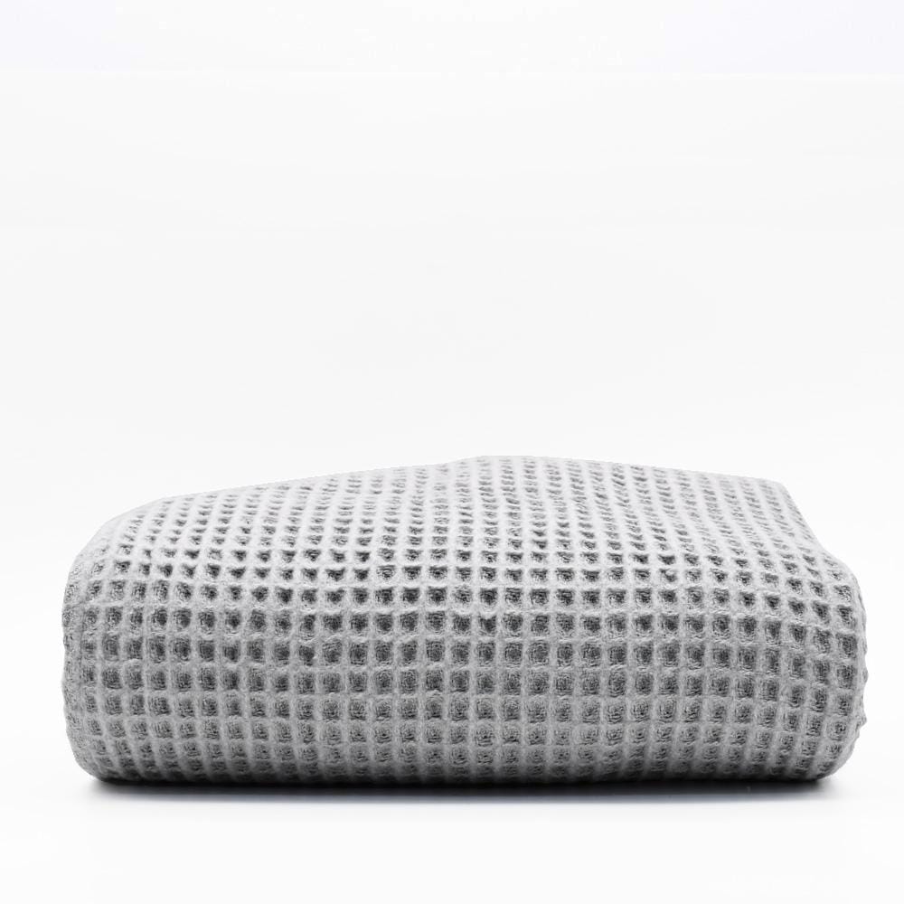 Waffle I Fringed Cotton Blanket - Light Grey